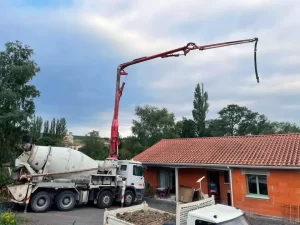 Lire la suite à propos de l’article Camion pumi malaxeur pompe